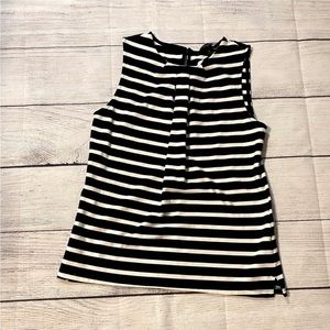 Banana Republic Top 🍌